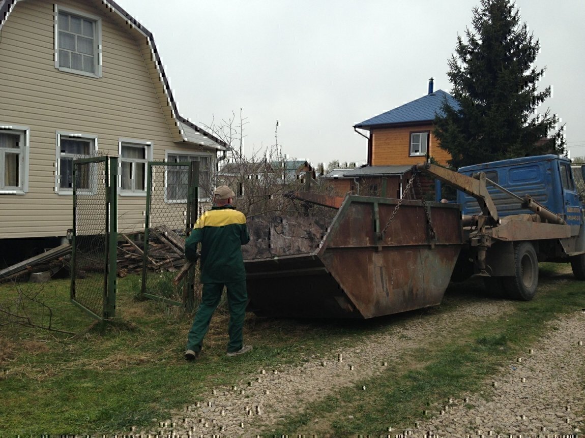 Вывоз мусора и отходов с дачи и участка СНТ в Луховицах в октябре