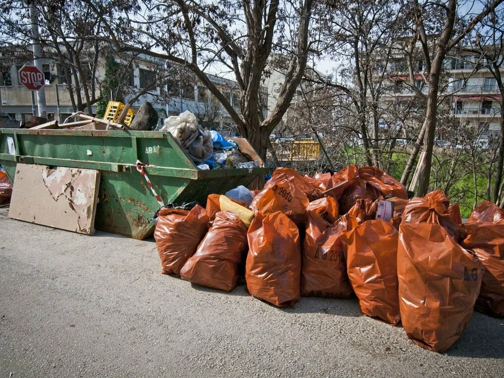 Круглосуточный вывоз мусора в Луховицах в октябре