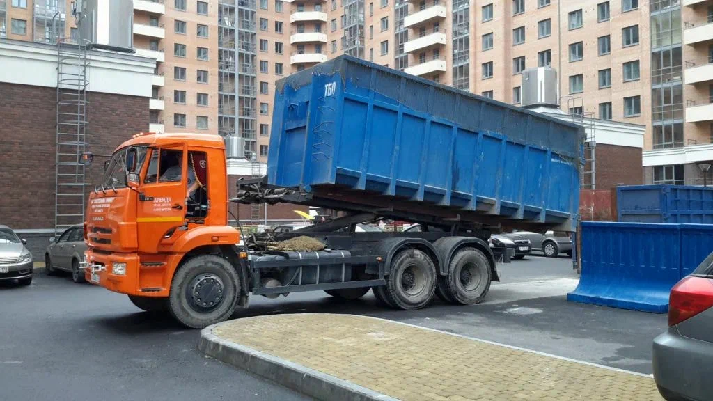 Аренда пухто для вывоза строительного и бытового мусора в Луховицах в октябре