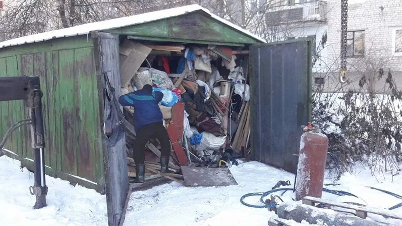 Вывоз мусора из гаража с гарантией чистоты в Луховицах в октябре